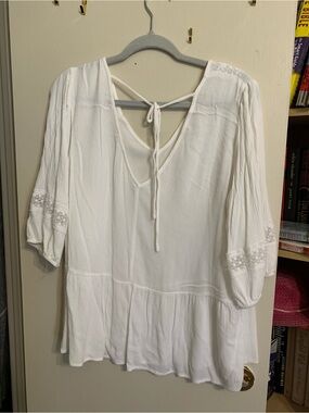 Lily Star White Boho Tie-Back Peasant Tunic